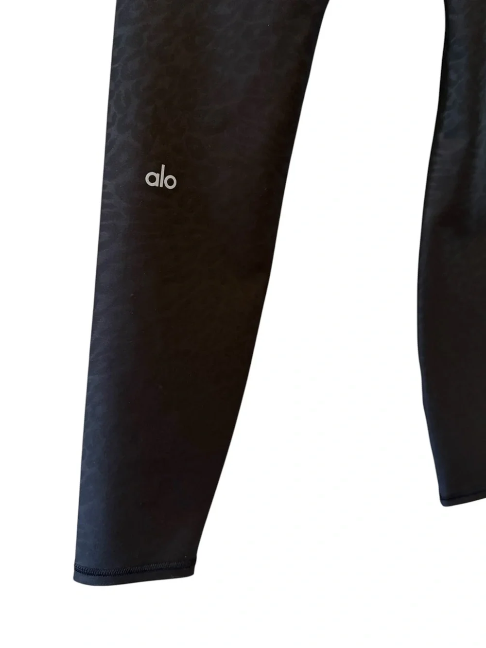 NWOT✨ Alo Yoga Airlift 7/8 High-Waist Leggings Black Animal Print Small